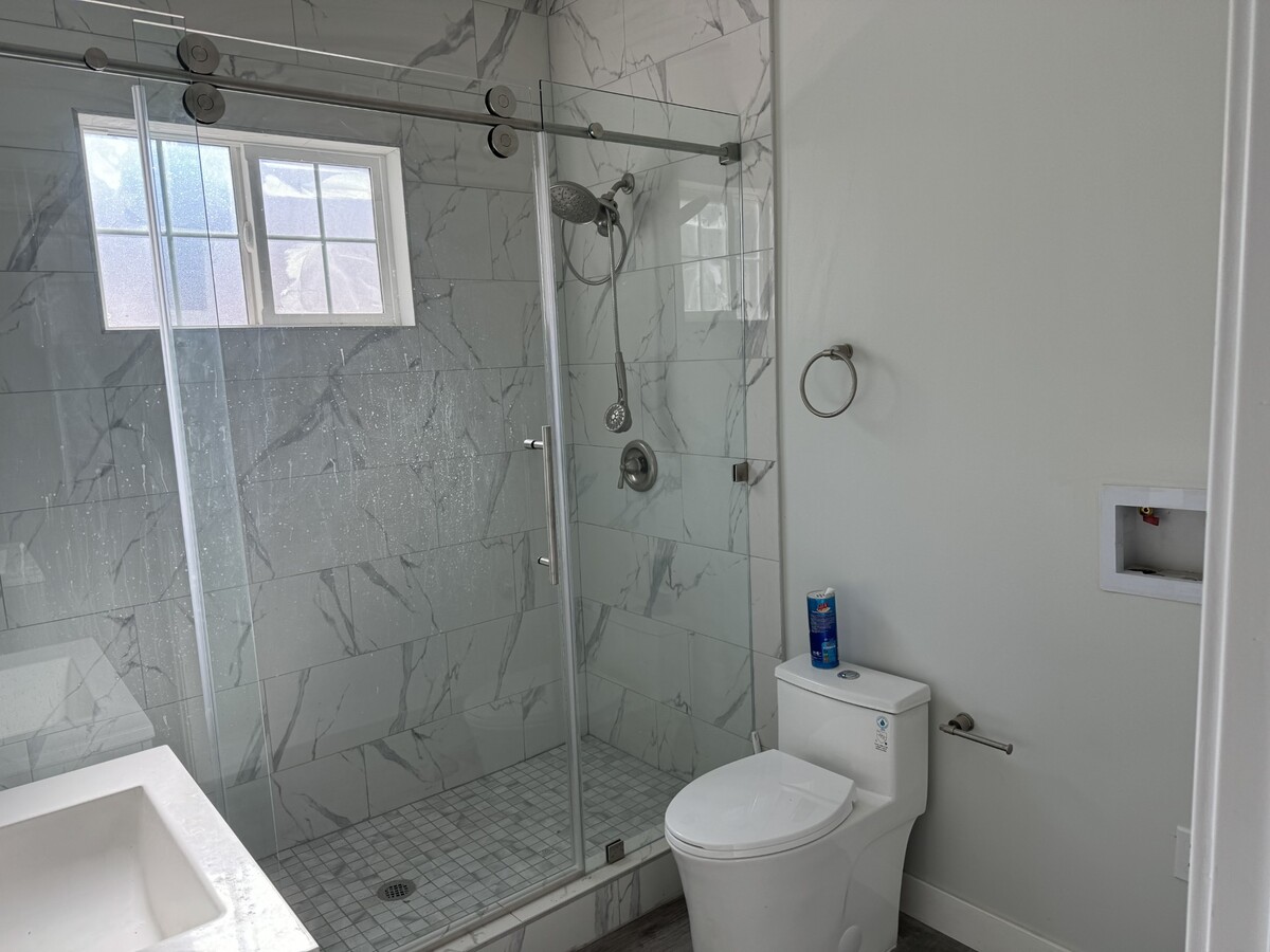 Photo - 1436 Elwood St Apartments Unit 1