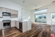 Photo - 950 S Fairfax Ave Condo Unit 2605