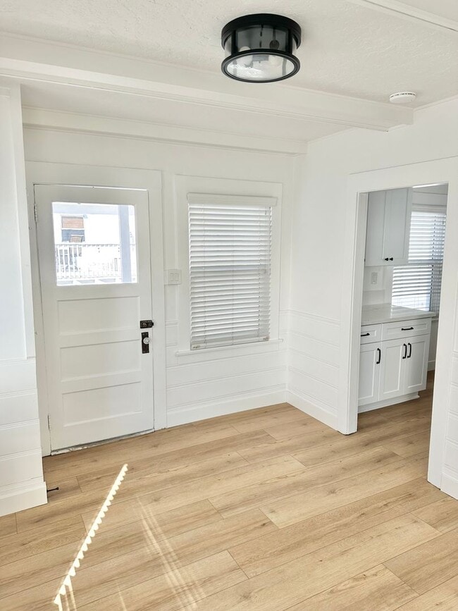 Photo - 006th St. Sharp Unit 31 6th Ct.  B