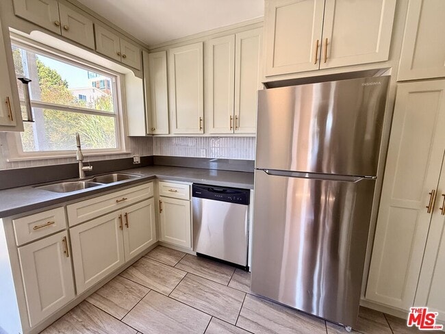 Photo - 1313 Douglas St Unit 1315
