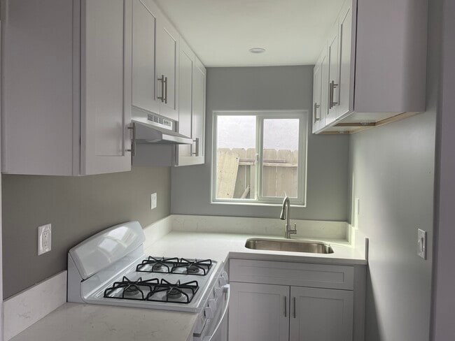 Photo - 2023 Reed Ave Unit 2023 Reed Ave.