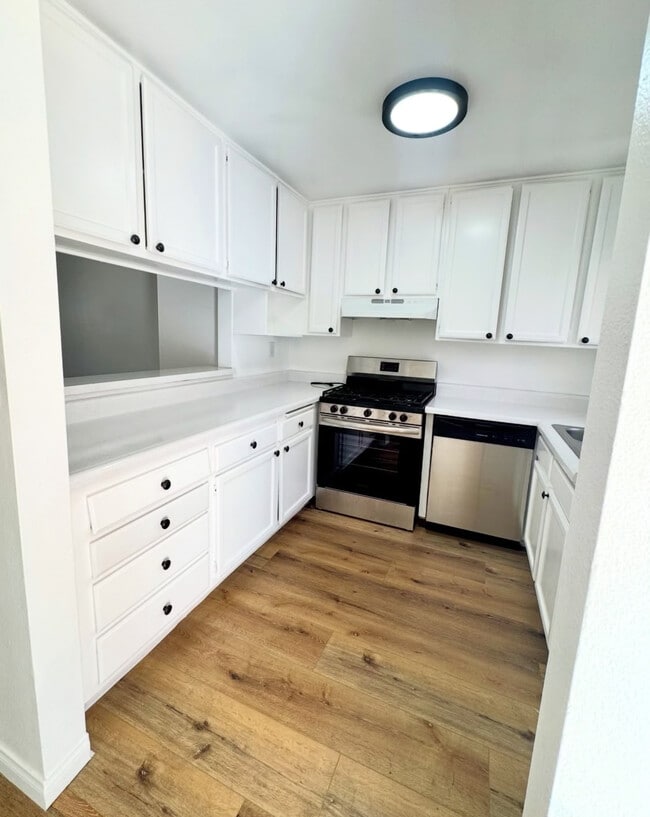 Photo - 415 S Verdugo Dr Unit 115