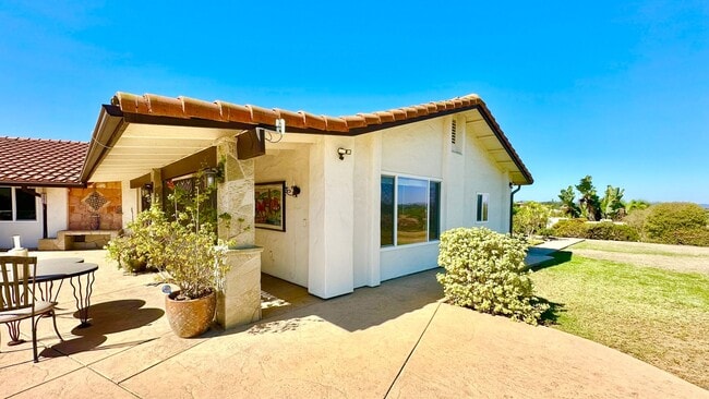 Lovely semi-attached, Single-Story Guest H... - Lovely semi-attached, Single-Story Guest H... House