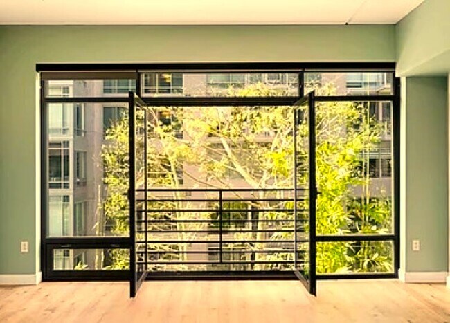 Photo - 1111 S Grand Ave