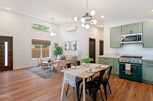 Photo - 114 S Santa Rosa St