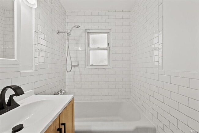 Photo - 1200 N 3rd St