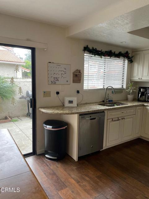 Photo - 552 Chapala Dr