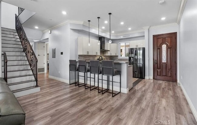 Photo - 201 N Reese Pl Unit 203