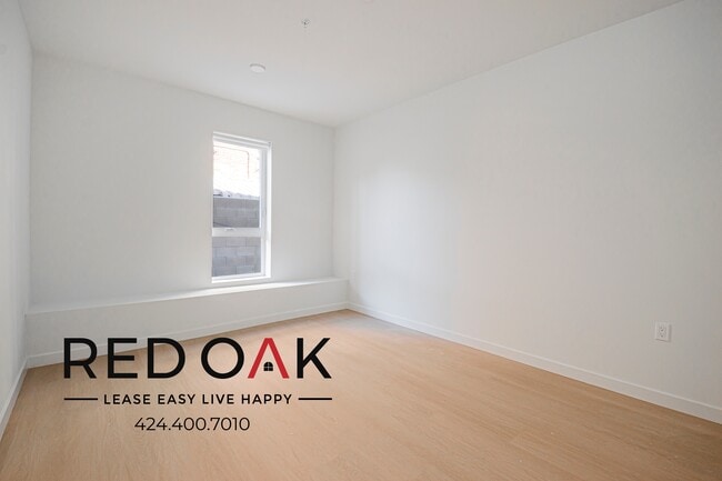 Photo - 856 S Gramercy Dr Unit 102