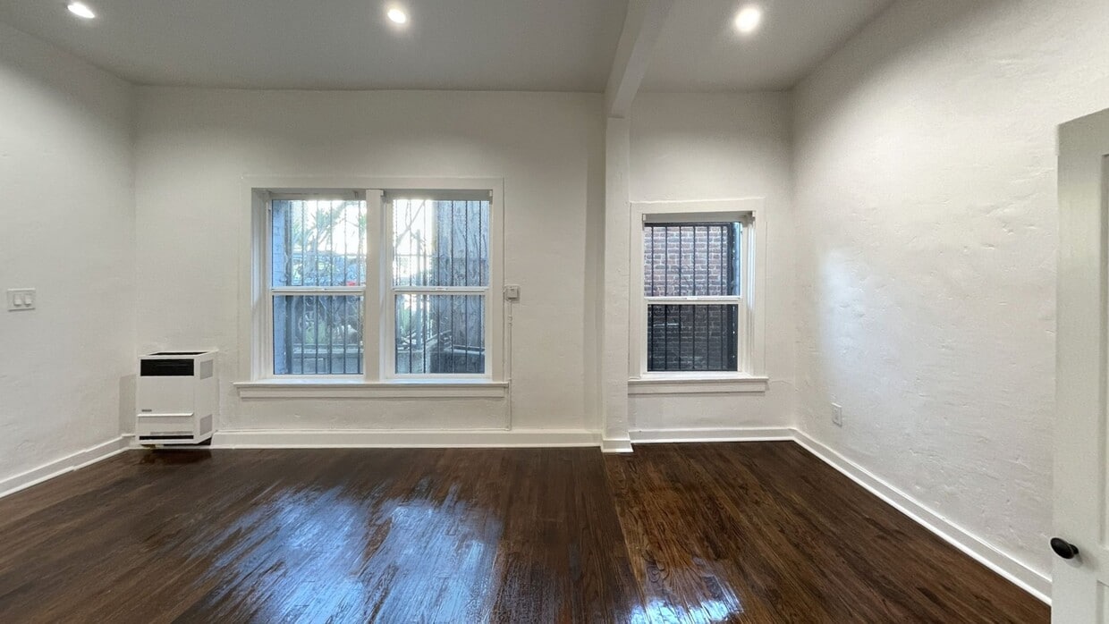 3D Tour - Sunset Apts...Gorgeous Newly Remodeled Apa...