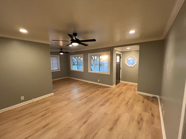 Photo - 576 Geneva Ave