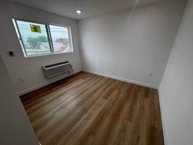 Photo - 6012 10th Ave