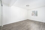 2BR, 1BA - 675SF - Primary Bedroom - 1626 Palo Alto St