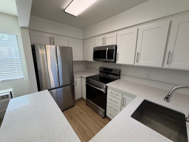 Photo - 7979 Mission Center Ct Unit 01