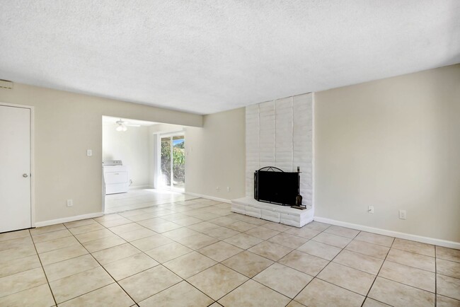 Photo - 13874 McDonnell St Unit 13876