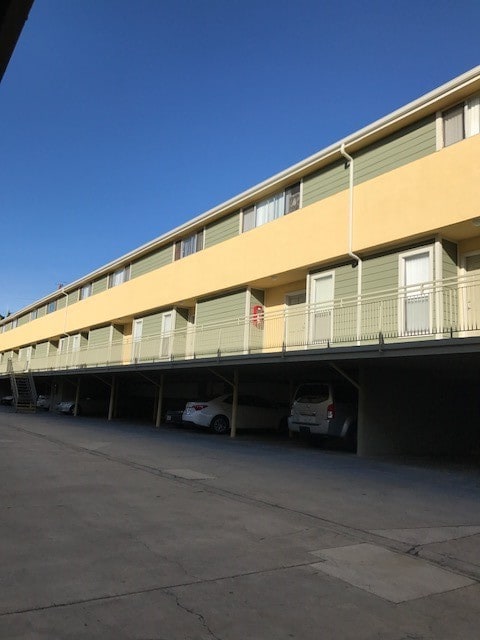Photo - Cornuta Pines Apartments