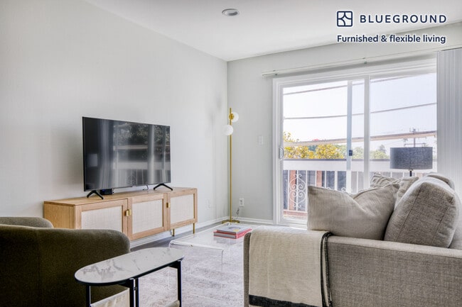 Photo - 616 N Sweetzer Ave Unit SI FL3-ID520