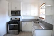 Photo - 5622 Hazeltine Ave Unit front