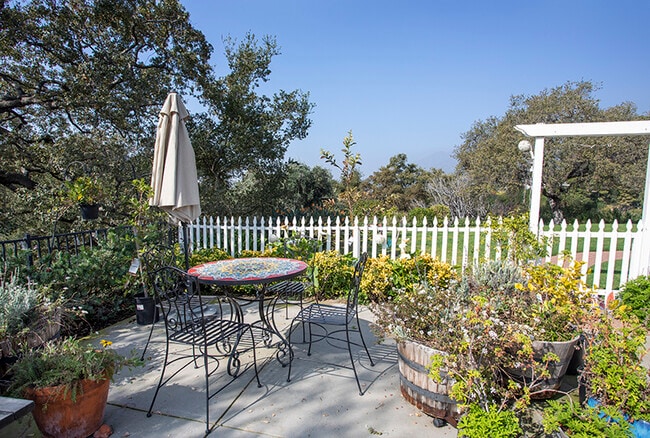 Photo - 940 Norumbega Dr