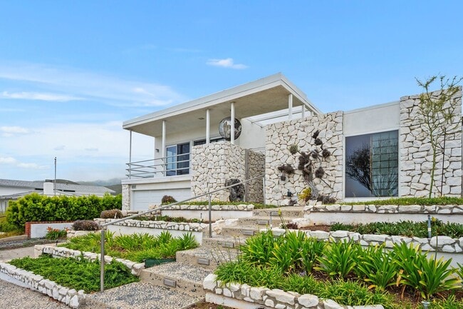 Photo - 18145 Kingsport Dr