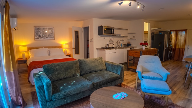 Photo - 1239 N Commonwealth Ave