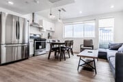 5BR, 5BA - 1140-1235 SF - Tripalink Apartments near USC