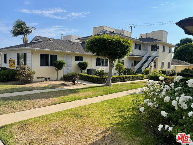Photo - 10613 Crenshaw Blvd Apartment Unit 5