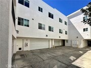 Photo - 14019 Vanowen St Apartment