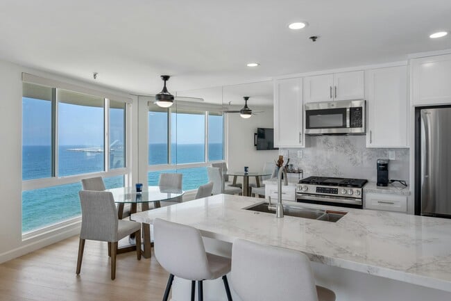 Photo - 565 Esplanade Unit 316