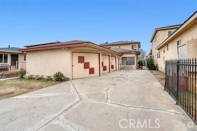 Building Photo - 11880 Eucalyptus Ave Rental