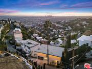 Photo - 1701 Viewmont Dr House