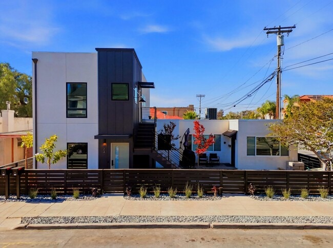 Building Photo - 426 Arbor Dr
