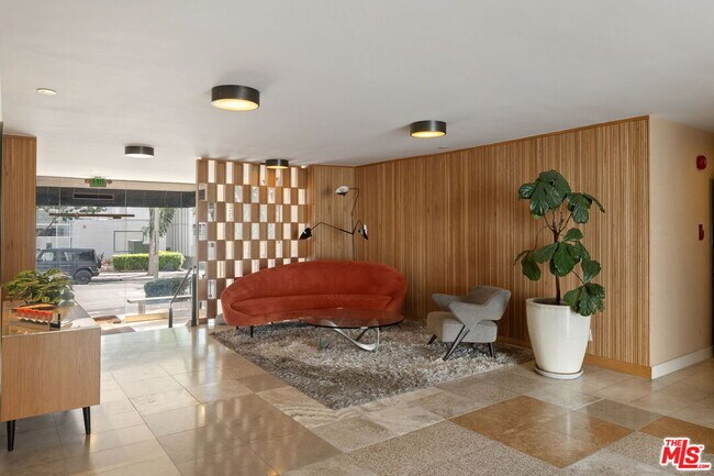 Photo - 1025 Kings Rd Unit 313