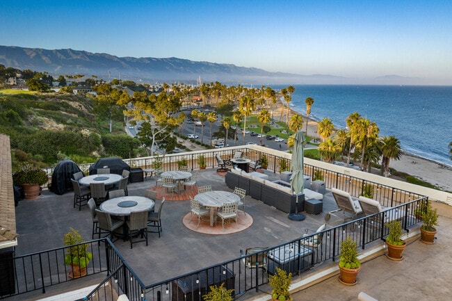 Building Photo - Sea Cliff Apartments
