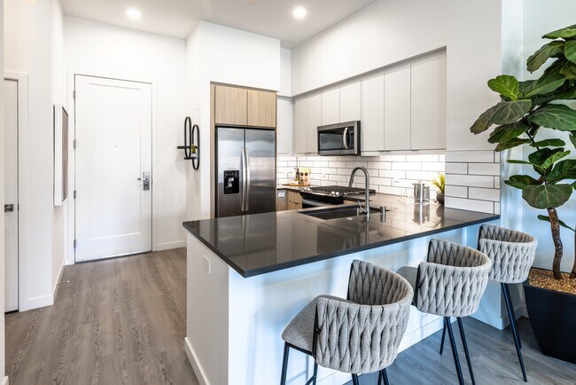 8T6A0232-HDR-Edit - The Townsend