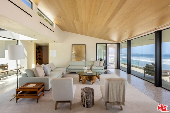 Photo - 31388 Broad Beach Rd