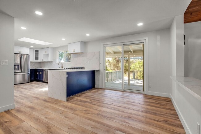 Photo - Pebble Springs Unit House