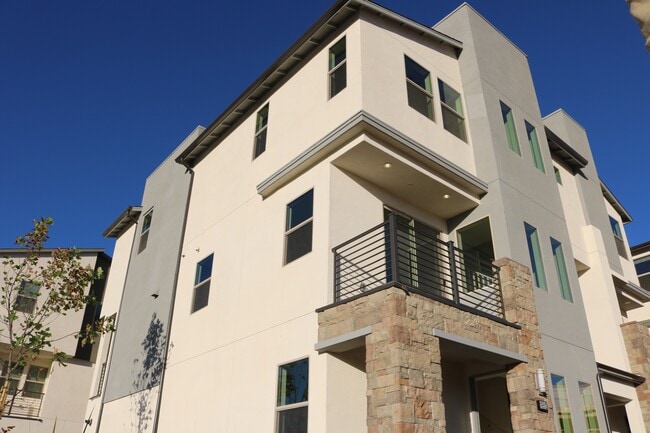 Photo - 19512 Empire Ln Townhome