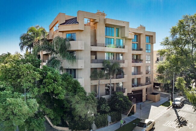 Photo - 8544 Burton Way