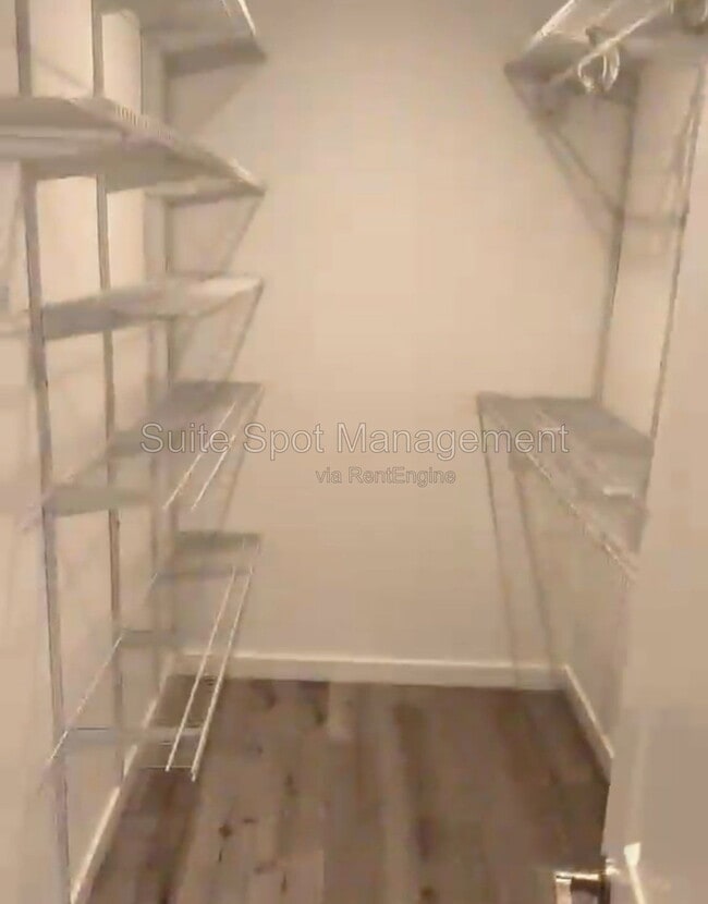 Photo - 815 Lees Ave