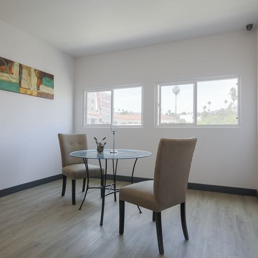 Photo - 5200 @ Hollywood