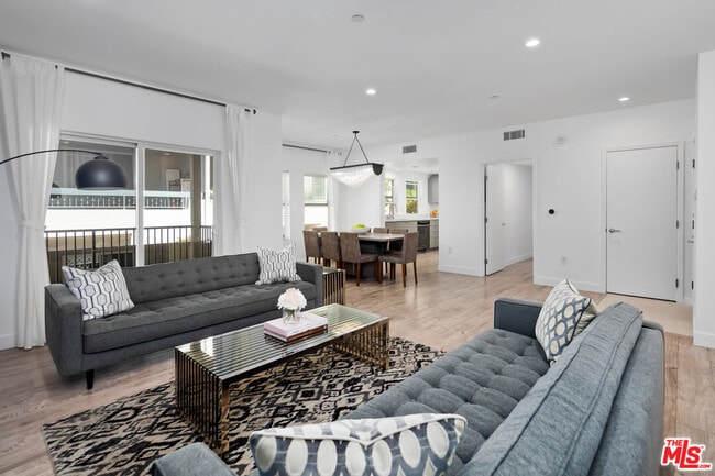 Photo - 1420 Laurel Ave Condo Unit 201