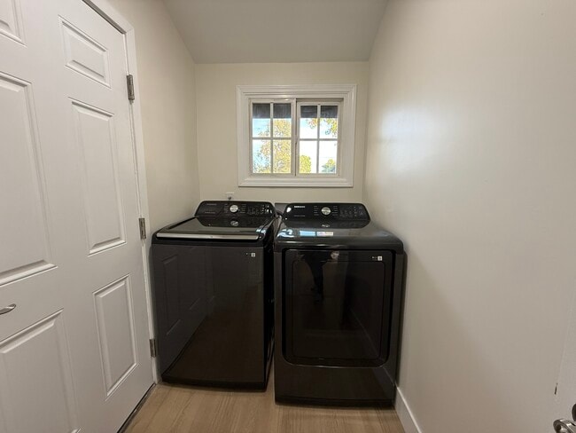 Photo - 9123 Woodley Ave