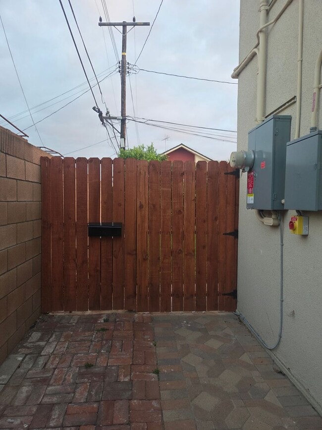Photo - 1710 E Fruit St