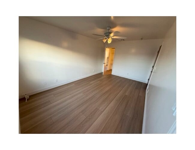 Photo - 2225 Marathon St Unit B