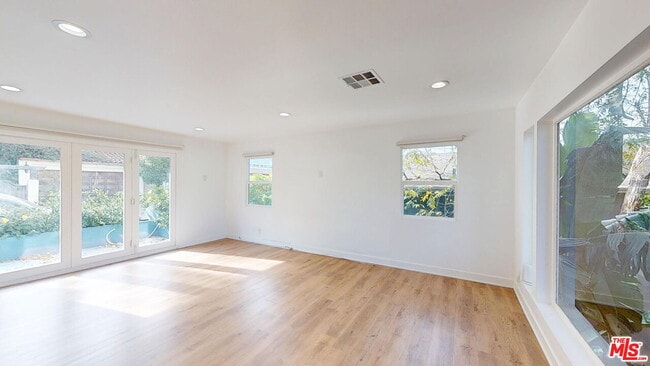 Photo - 3424 Oak Glen Dr