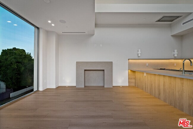 Photo - 755 N Alfred St Condo Unit E