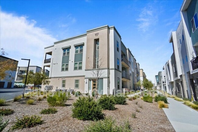 Building Photo - 26955 W Prospector Rd Unit #303