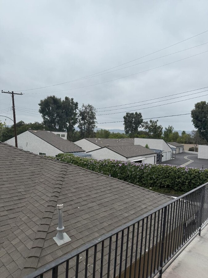 Photo - 122 N Merrimac Dr Apartment