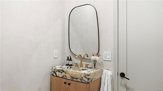 Photo - 8840 Ashcroft Ave